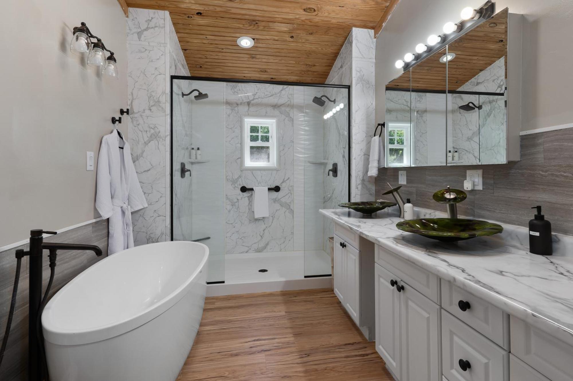 Spacious Cabin Near Hocking Hills And Caves With Hot Tub And Firepit Laurelville Εξωτερικό φωτογραφία