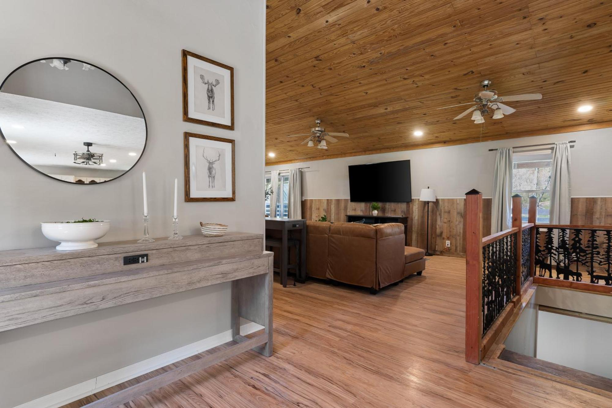 Spacious Cabin Near Hocking Hills And Caves With Hot Tub And Firepit Laurelville Εξωτερικό φωτογραφία