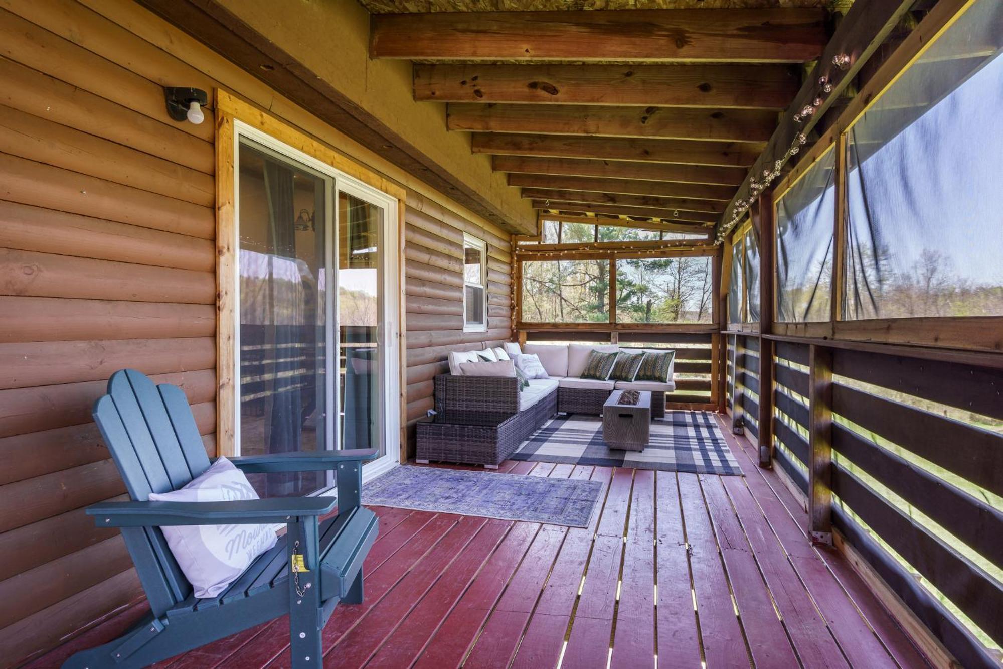 Spacious Cabin Near Hocking Hills And Caves With Hot Tub And Firepit Laurelville Εξωτερικό φωτογραφία