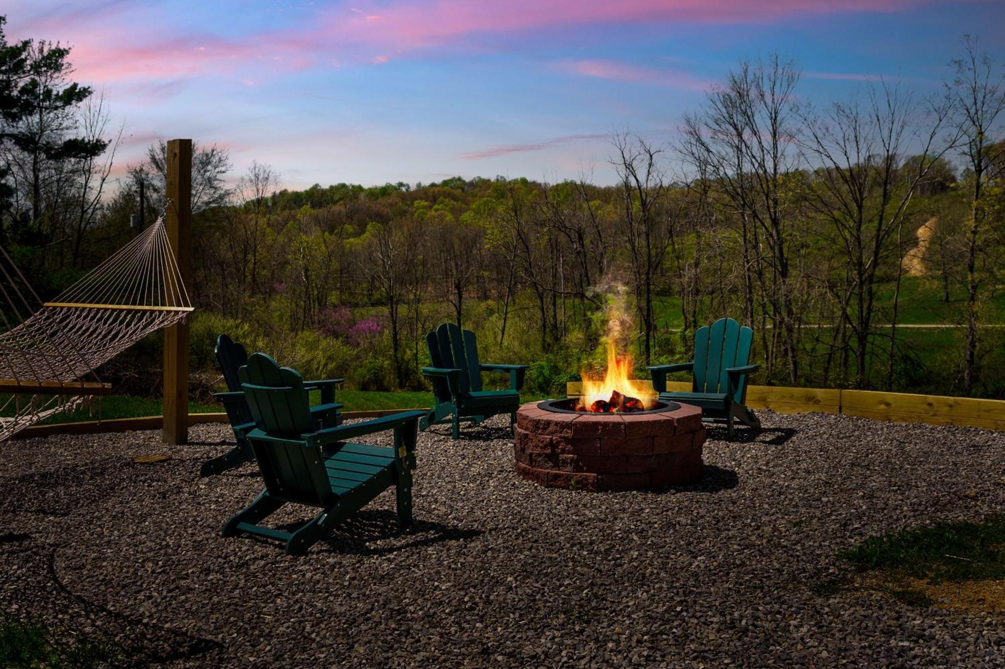 Spacious Cabin Near Hocking Hills And Caves With Hot Tub And Firepit Laurelville Εξωτερικό φωτογραφία